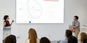 Cristina Codes, Tecnico de Investigación Sensorial y Marc Segarra, Técnico de la línea de Estudios Preclinicos in vitro de AINIA.