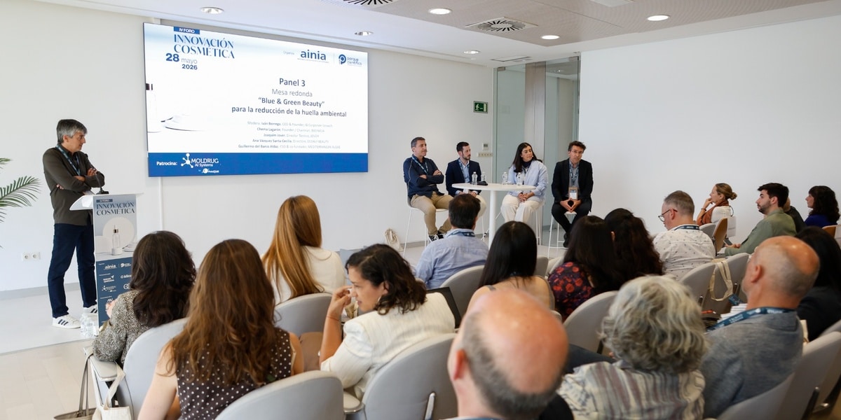 Panel 3. Mesa redonda "Blue & Green Beauty"
