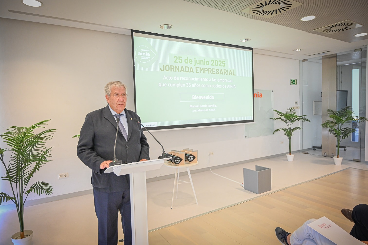 Manuel Garcia Portillo Asamblea general AINIA